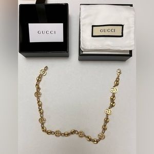 Beautiful 🤩 Gucci necklace.